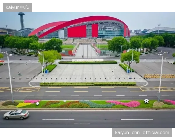 体育场馆正在从单一赛事容器，演变为融合零售与娱乐的城市第三空间