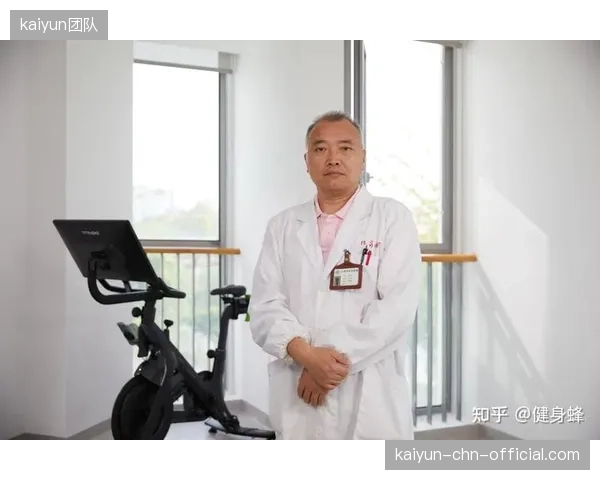 当数据出现预警，究竟该听设备商的、队医的，还是老教练的经验判断？